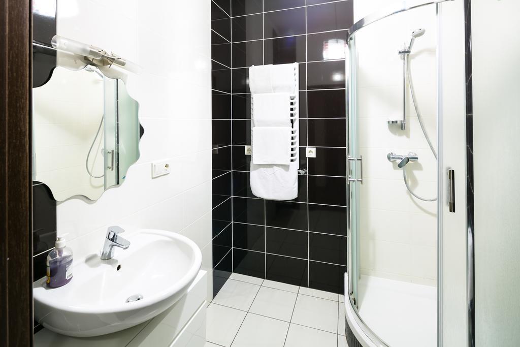 Aparthotel Fedkovycha 3*